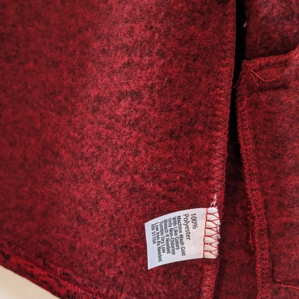 Boys Crown And Ivy winter vest - Picture 4 of 4